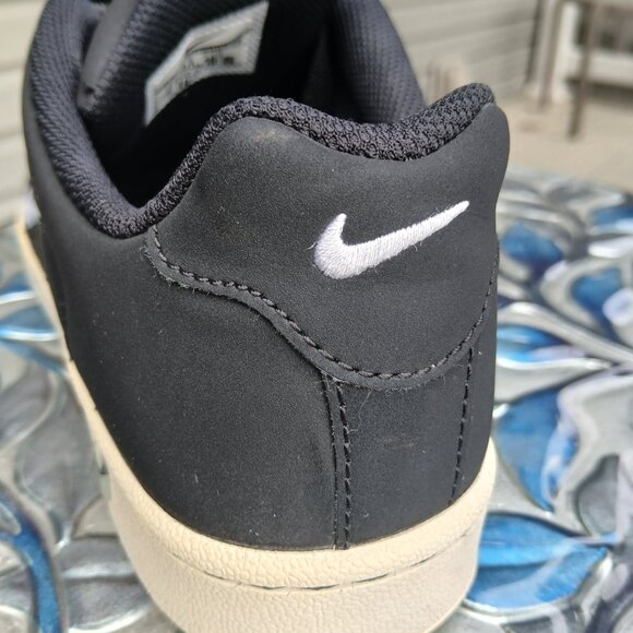 Nike Sneaker Women's - Picture 9 of 9